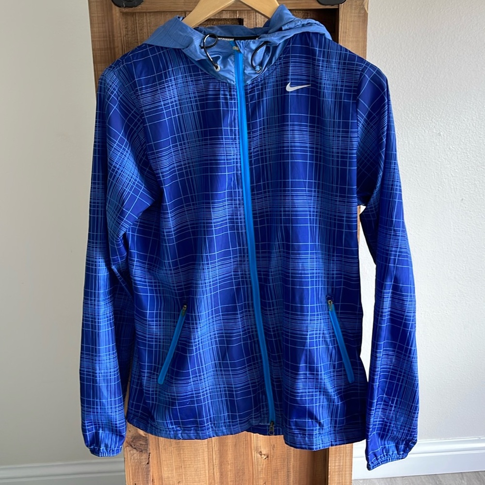 Nike hooded running jacket